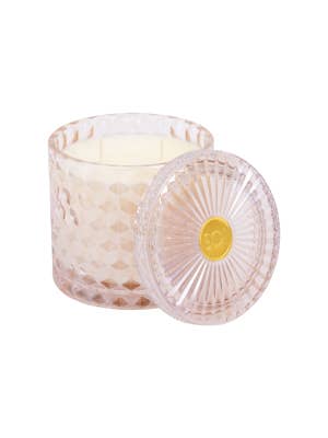 The SOi Co Sparkling Vanilla Shimmer Candle 15oz